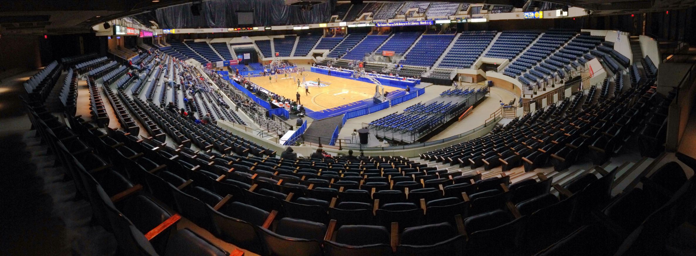 Coliseum crowd